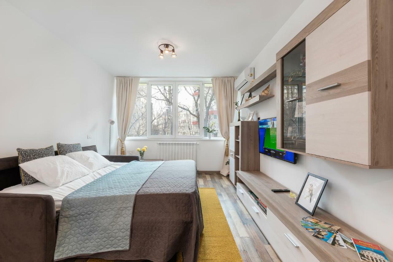 Ada Bucharest Apartment Buitenkant foto